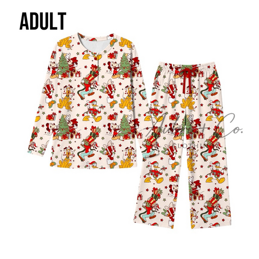 ADULT Women’s Merry Mouse Friends Pajama Set